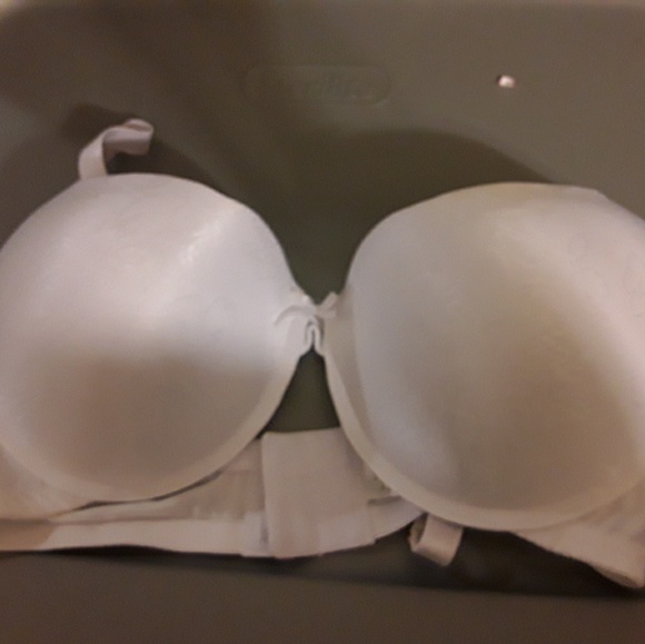 Bars - Picture 3 of 8